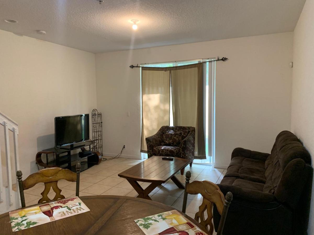 Bedroom Suite In Lauderdale Lakes Townhome Fort Lauderdale Dış mekan fotoğraf